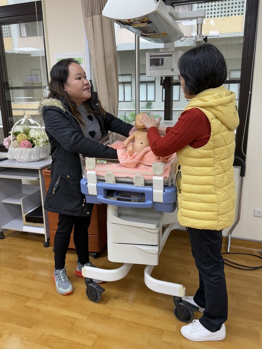 菲律賓西米沙鄢大學國際長參觀本校臨床技能中心(另開新視窗/jpg檔)圖片