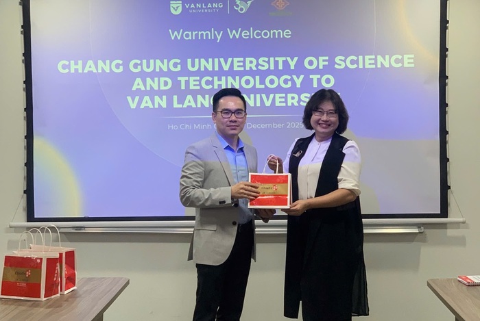 2025/12/02 CGUST deligation visit Van Lang University