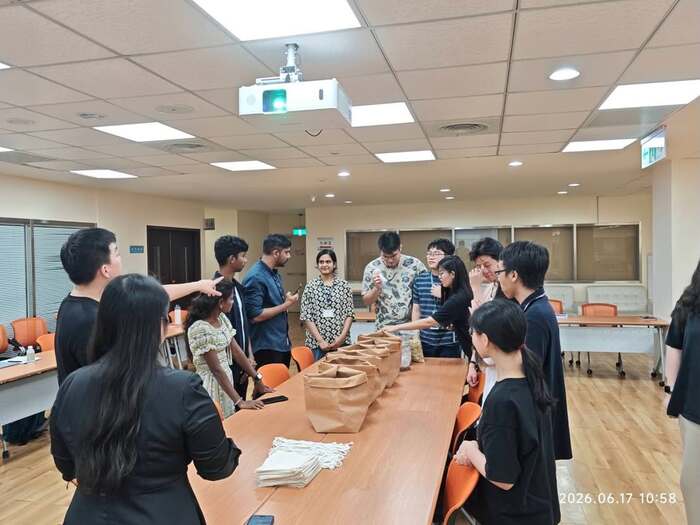 透過文化體驗與交流互動，讓大家感受端午節的傳統魅力，也增進彼此的交流與情誼。感謝大家的熱情參與！